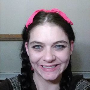 Meet your Posher, Leslie